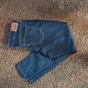 Levi skinny shaping jeans